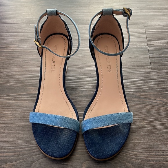 Coach Retail | Olive Sandal - Picture 2 of 7